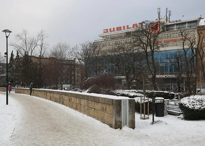 Apartment Next To Wawel Castle, Vistula River & Old Town Cracow